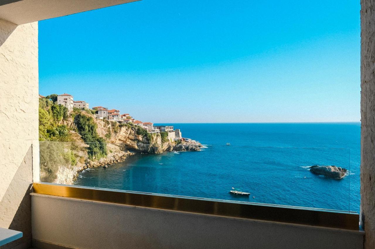 Queen Suite Sea View