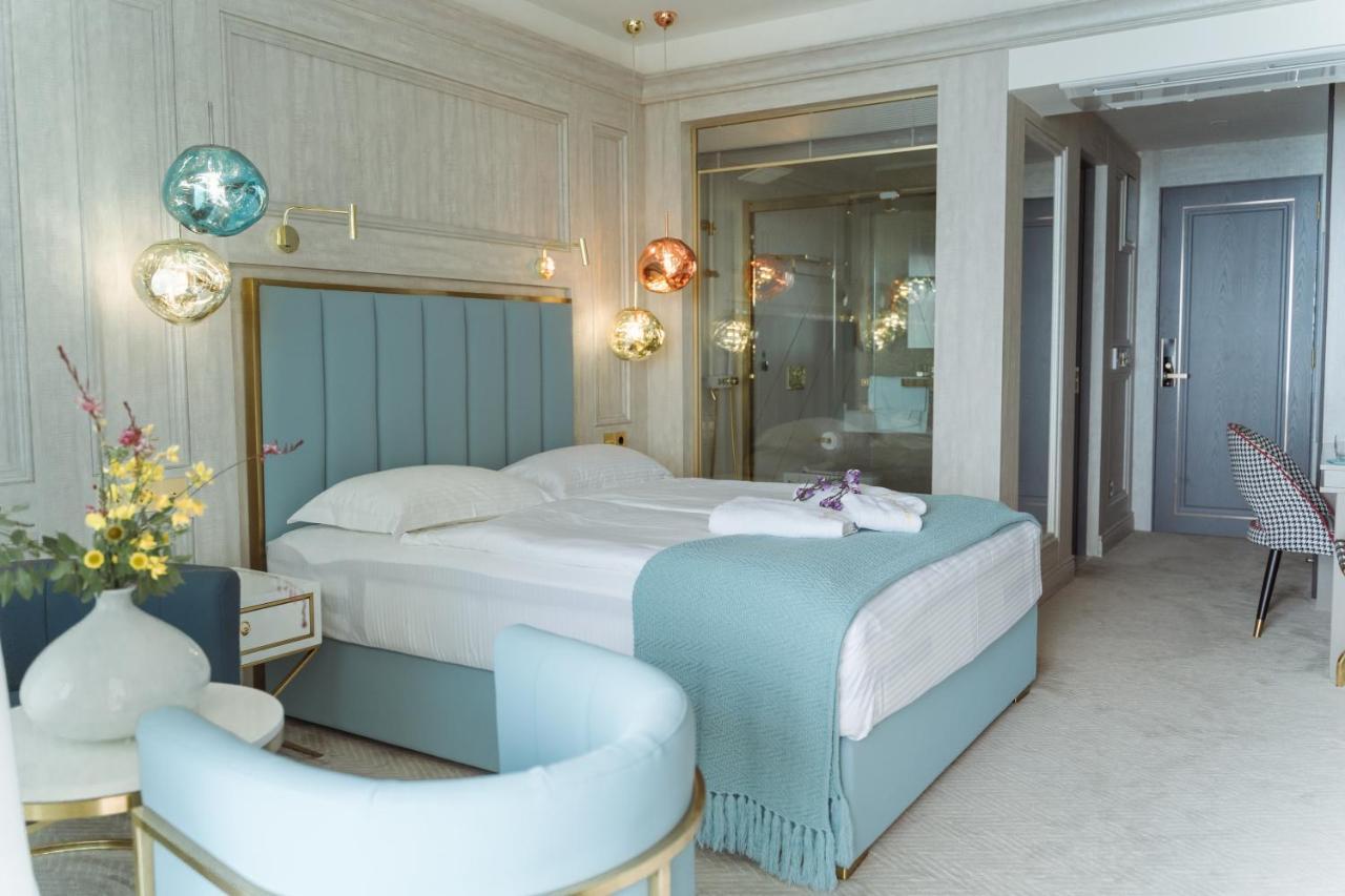 Queen Room Sea View